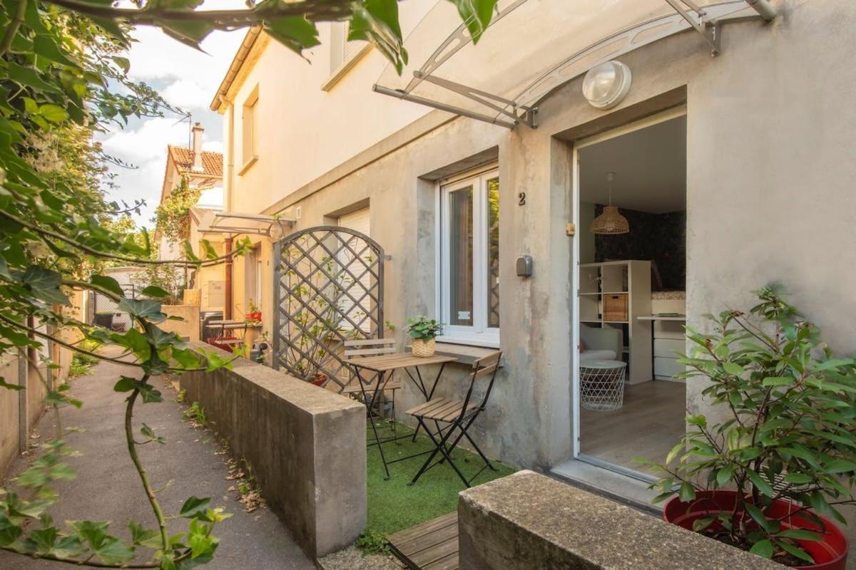 BENFLEET 2 Cocooning studio - Terrasse Romainville Exterior foto